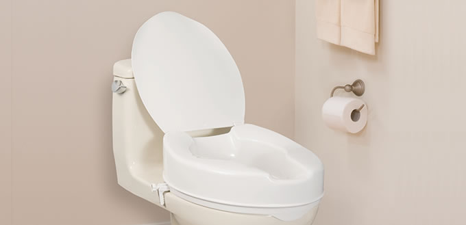 Siège de toilette allongé et surélevé, avec couvercle, par AquaSense® –  AquaSense®